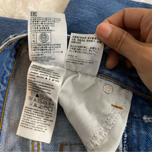 Levi’s Wedgie Straight Light Wash Jeans Size 24 - Picture 7 of 15